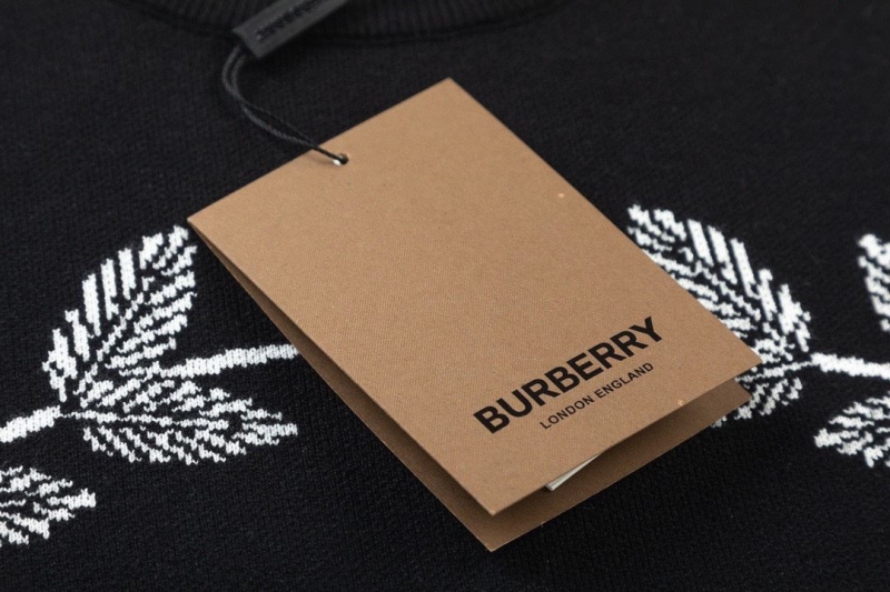 Burberry Sweaters